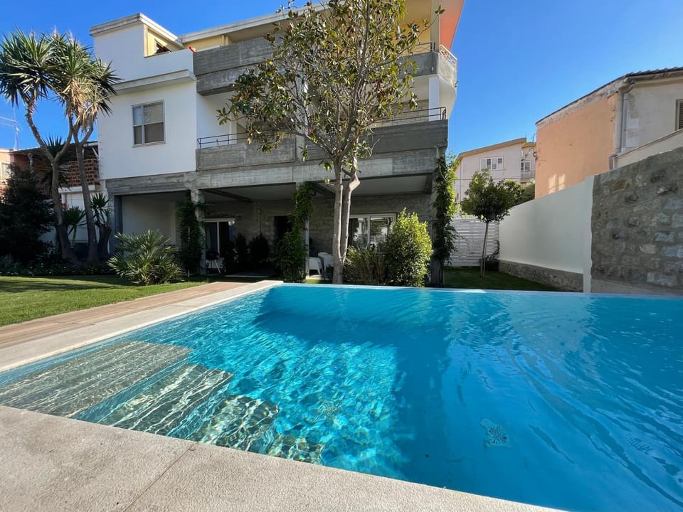 Property building, Pool view, Swimming pool