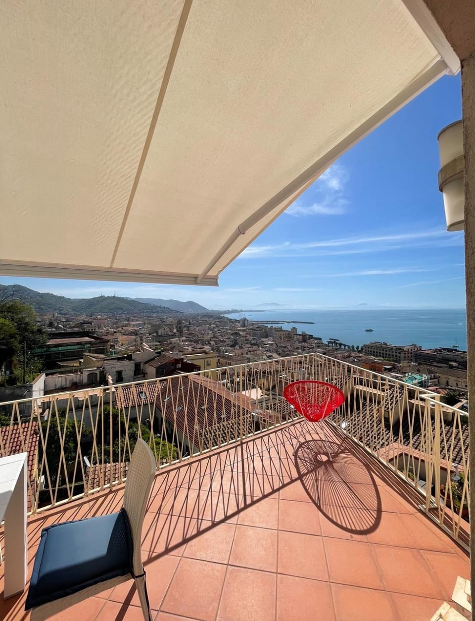Day, Natural landscape, View (from property/room), Balcony/Terrace, Dining area, Sea view