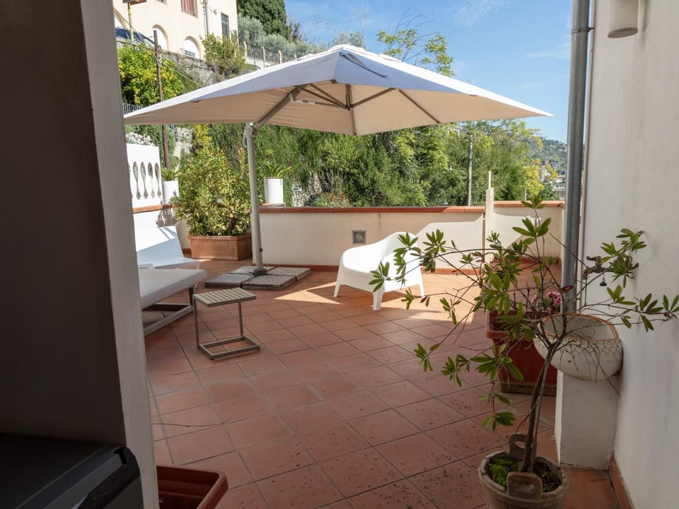 Day, Garden, View (from property/room), Balcony/Terrace, Dining area, Garden view, sunbed