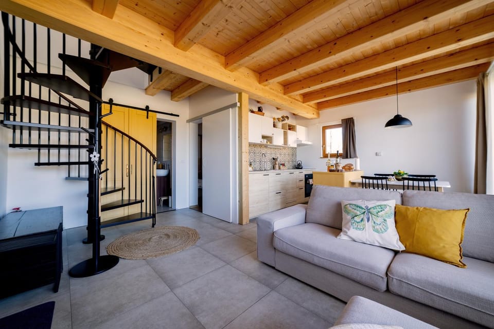 Kitchen or kitchenette, Living room, Seating area