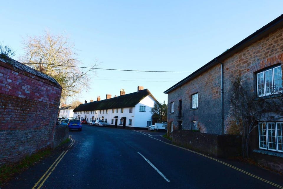 Property building, Neighbourhood, Other, Location