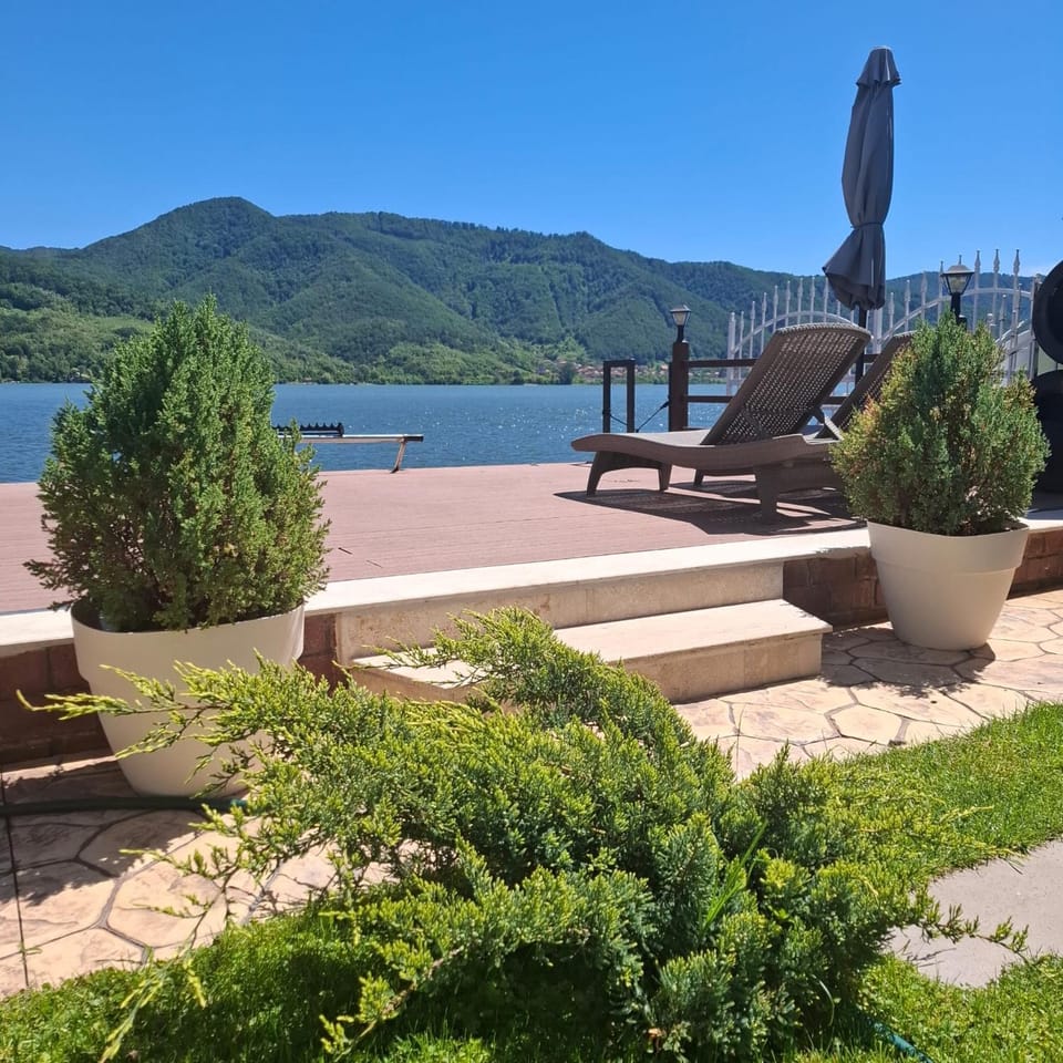 Natural landscape, Lake view