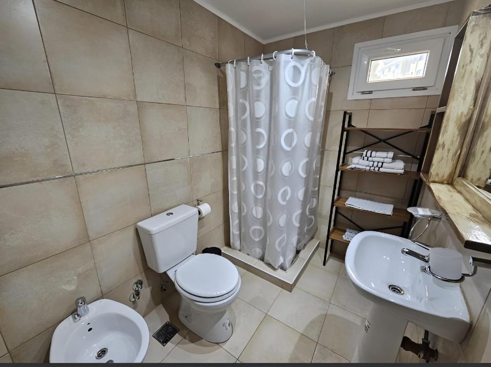 Shower, Bathroom, bidet, towels