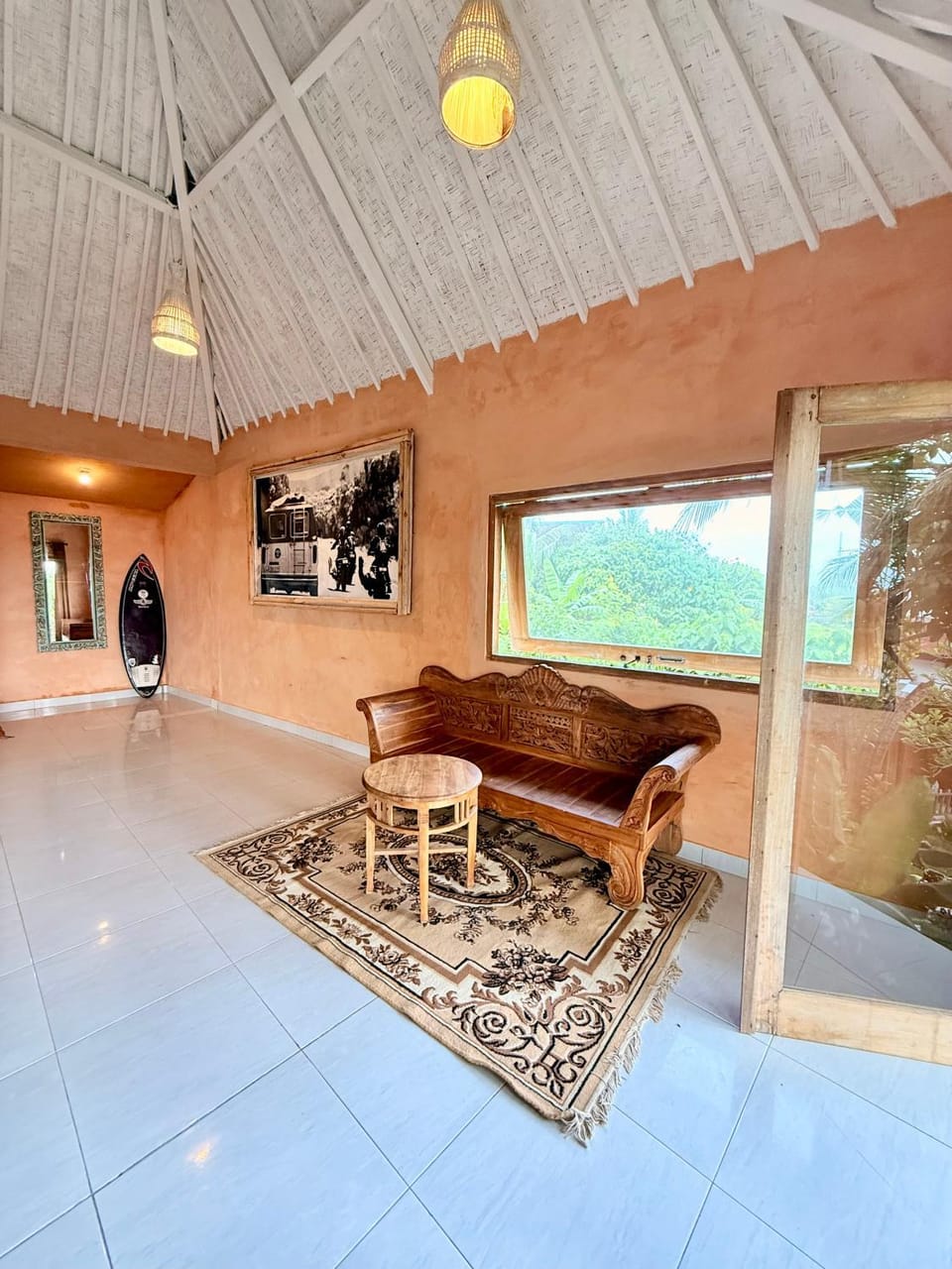 Dikaloha Surfschool and Stay Bed and Breakfast in Bali
