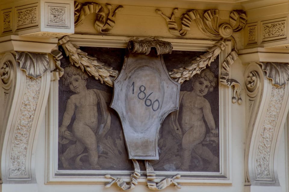 Property building, Decorative detail