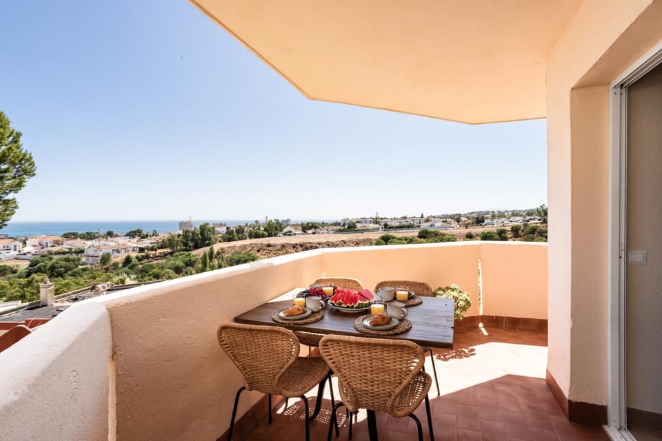 View (from property/room), Balcony/Terrace, Garden view, Mountain view, Sea view, Dinner, Inner courtyard view