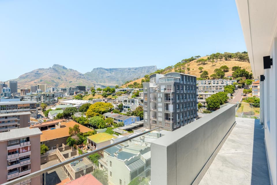Day, Natural landscape, View (from property/room), Balcony/Terrace, City view, Mountain view