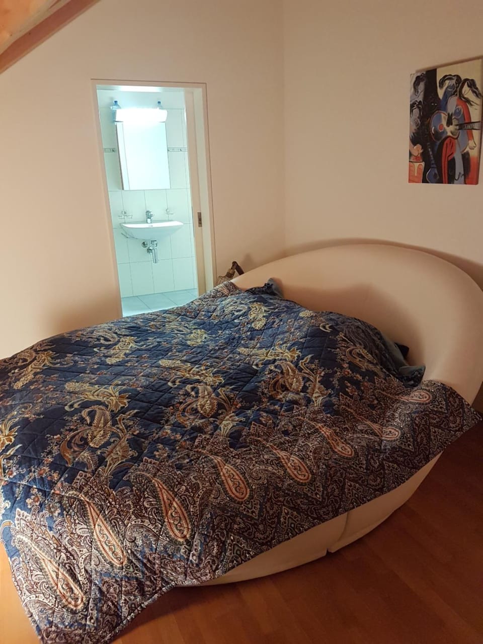 Toilet, Bed, Bathroom, Bedroom, Mountain view