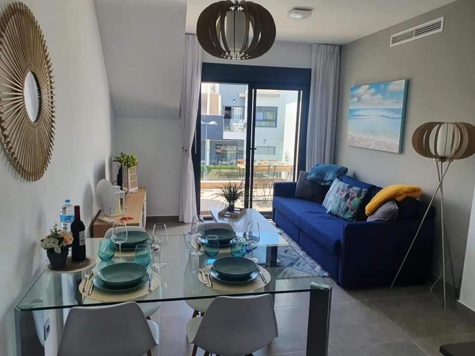 Living room, Dining area, air conditioner