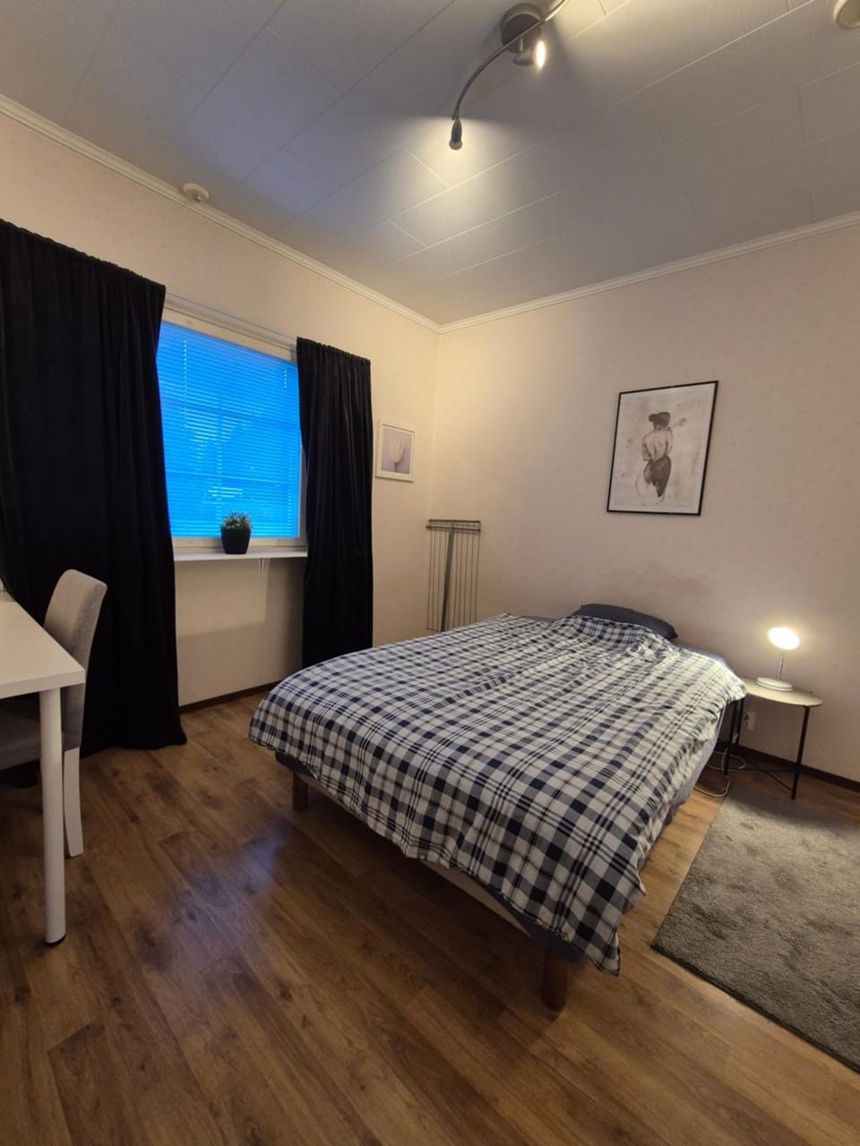 SANDY - Modern Row Aprt (3 rooms) - 24h Check-in Apartment in Finland