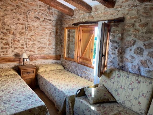 Caseta dels Cirerers Country House in Montsià