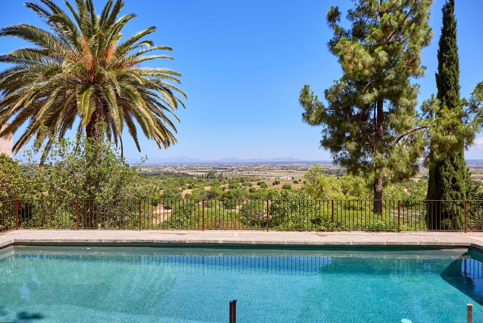 Day, Natural landscape, Mountain view, Pool view, Swimming pool