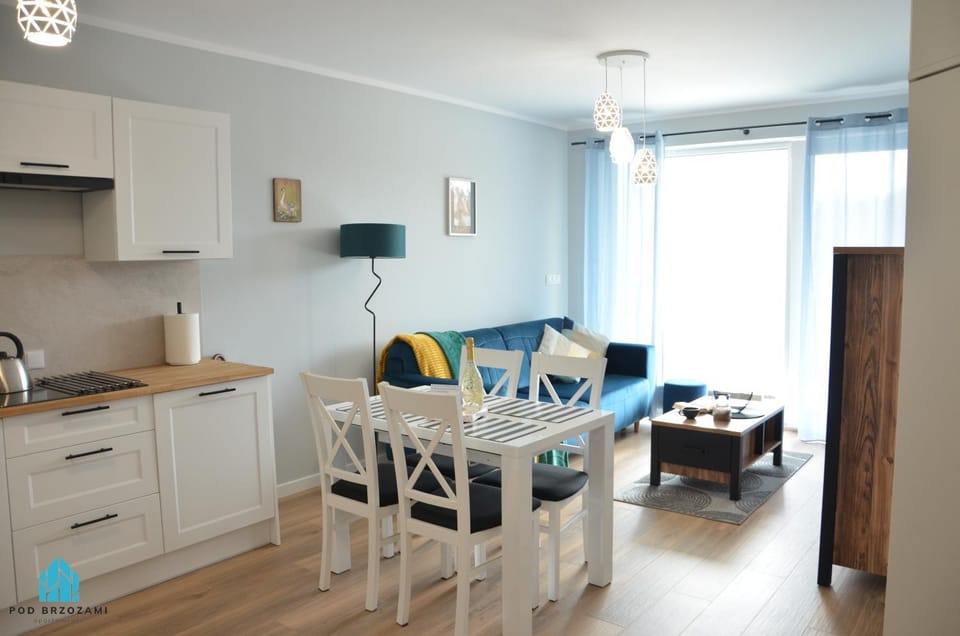 Kitchen or kitchenette, Living room, Dining area