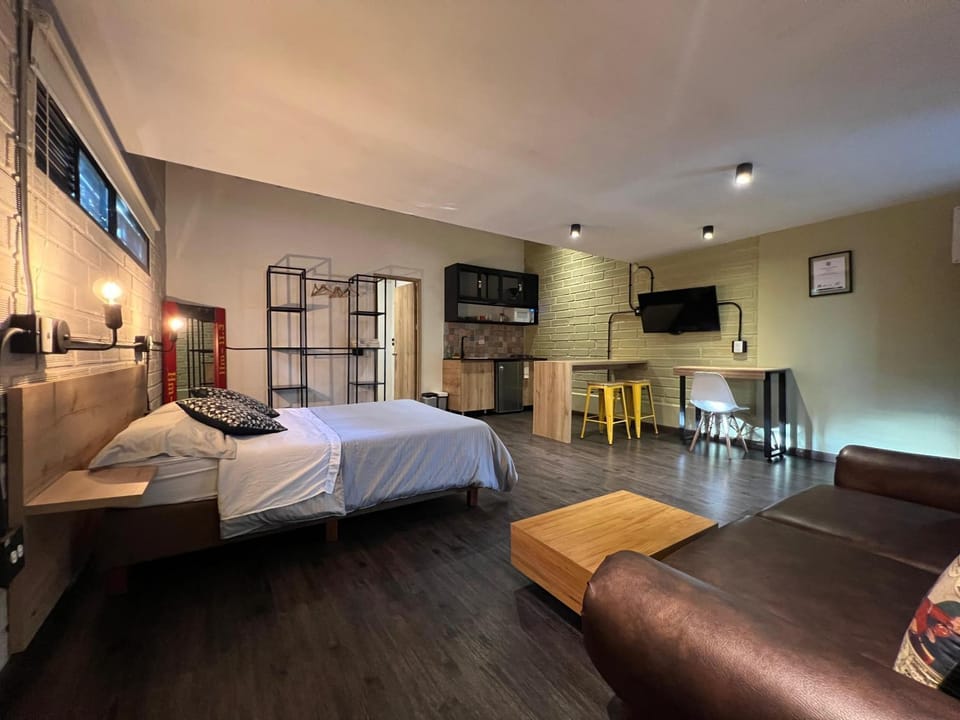 FRN101 Cozy loft located in a popular in Poblado By Roots Rentals Apartment in Envigado