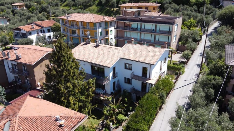 Property building, Neighbourhood, Bird's eye view, Location