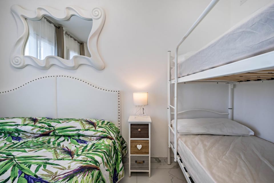Property building, Living room, Bedroom