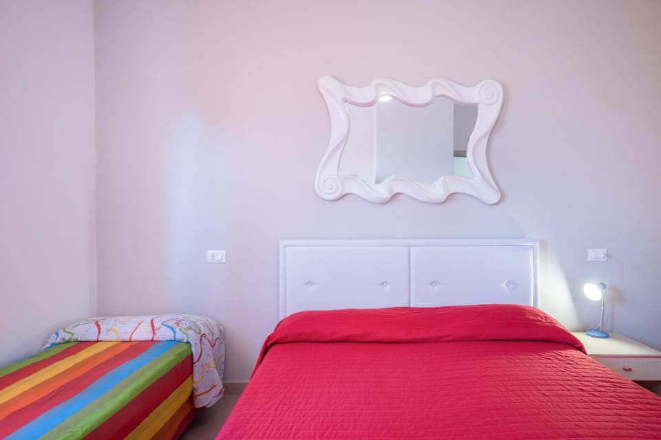 Living room, Bedroom