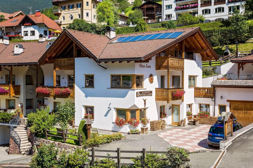 Cesa Sara Apartment in Ortisei