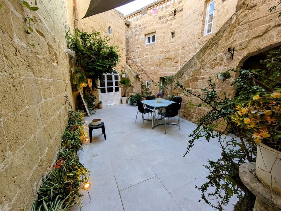Traditional Maltese House in centre of Town Bed and Breakfast in Malta