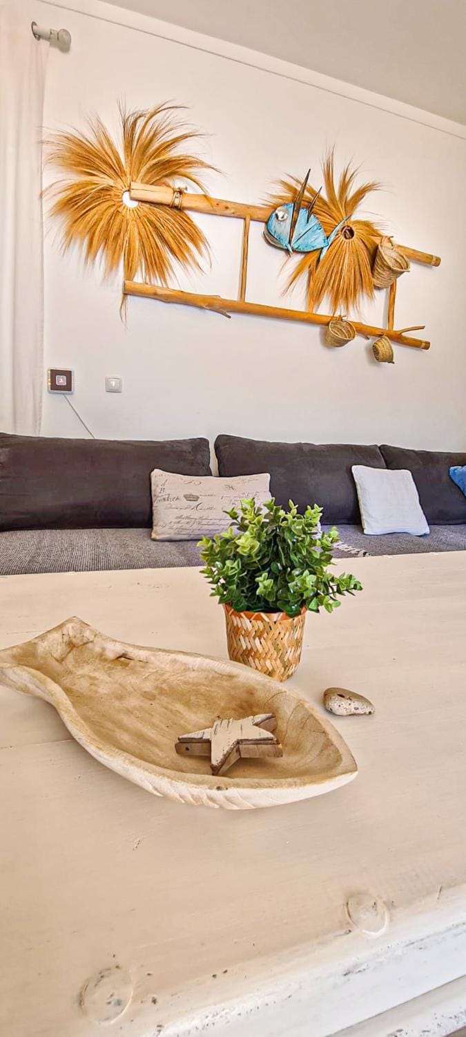 Living room, Decorative detail, Seating area