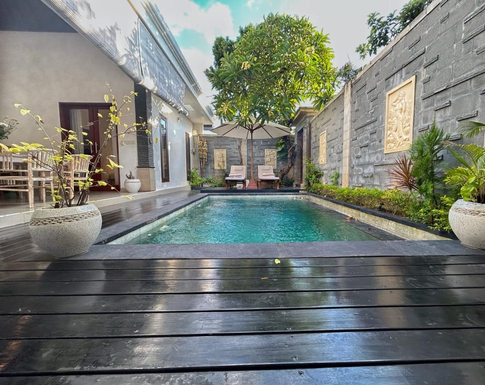 CASA BISMA - 3 Bedroom Villa with Pool in LEGIAN Villa in Kuta