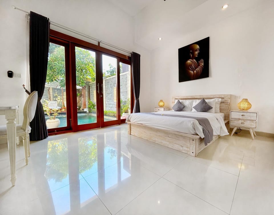 CASA BISMA - 3 Bedroom Villa with Pool in LEGIAN Villa in Kuta