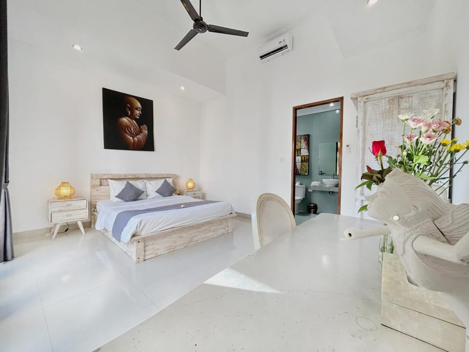 CASA BISMA - 3 Bedroom Villa with Pool in LEGIAN Villa in Kuta