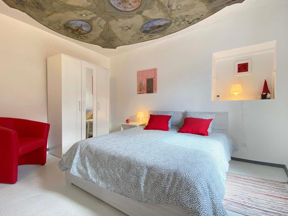 Ca' Sistina Red Apartment in Canton of Ticino