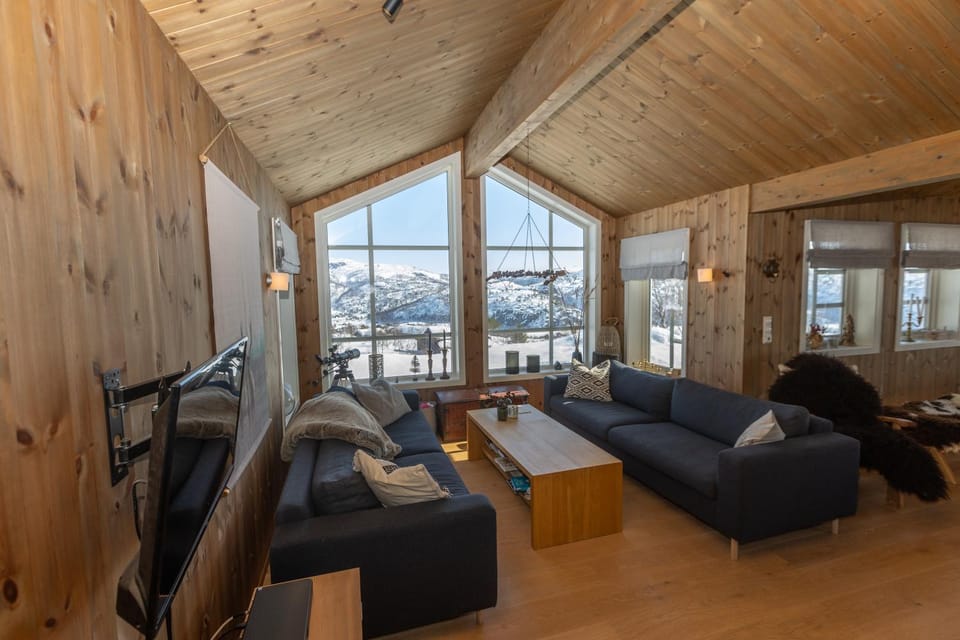 Skiing, Mountain view