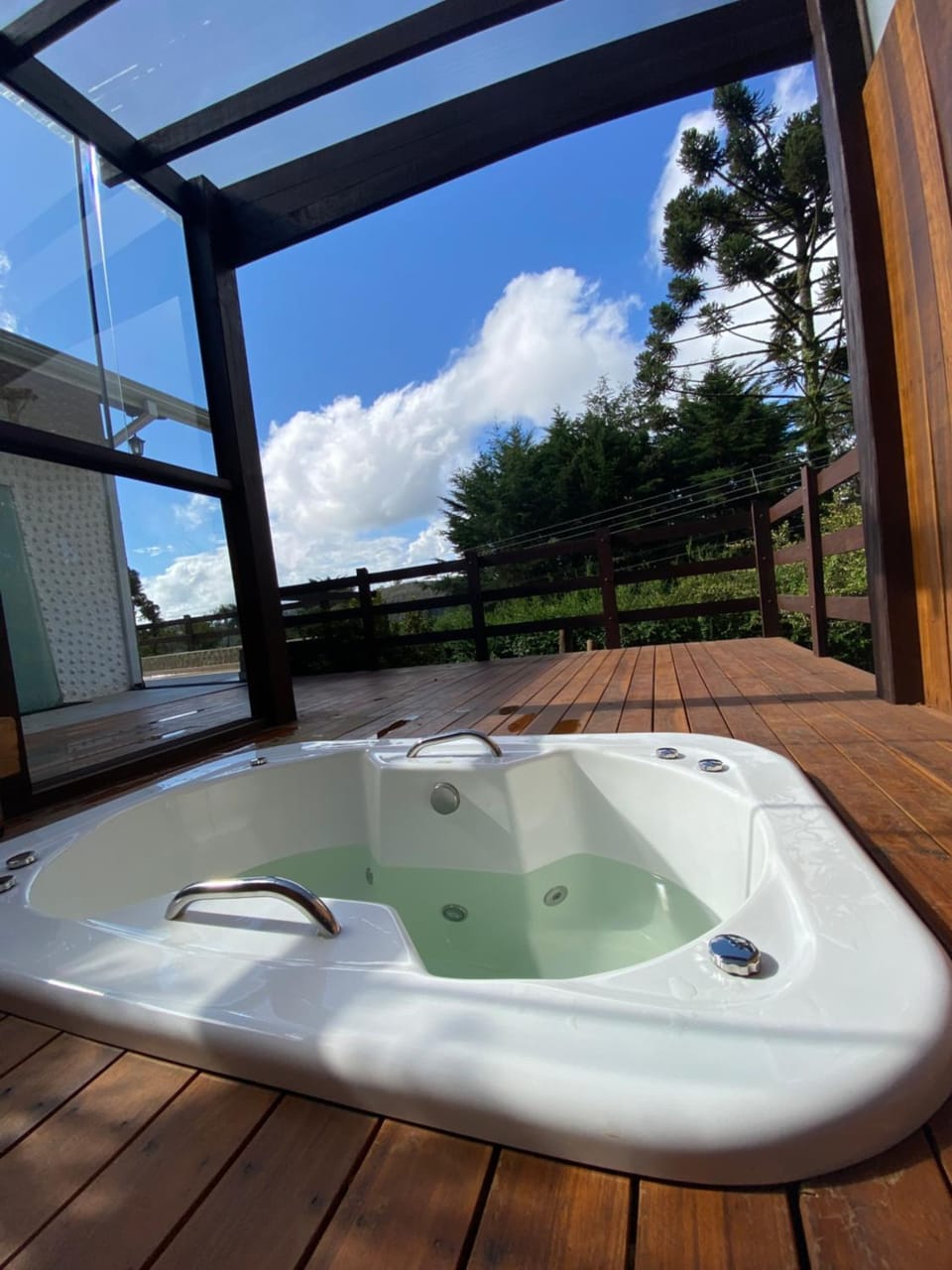 Hot Tub, Hot Tub