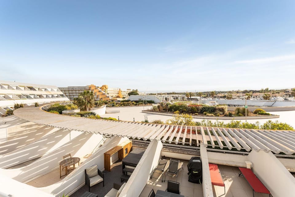 View (from property/room), Balcony/Terrace