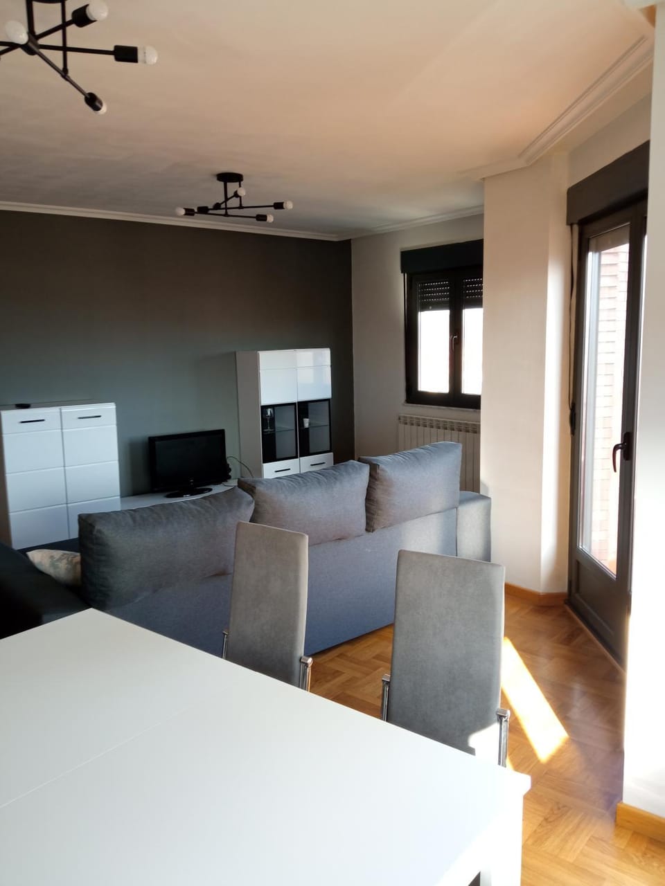 Communal lounge/ TV room