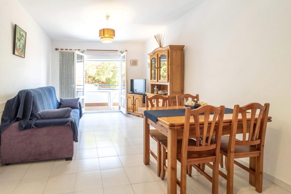 Fener de Dalt 84 - apartamento piscina comunitaria Apartment in Alt Empordà