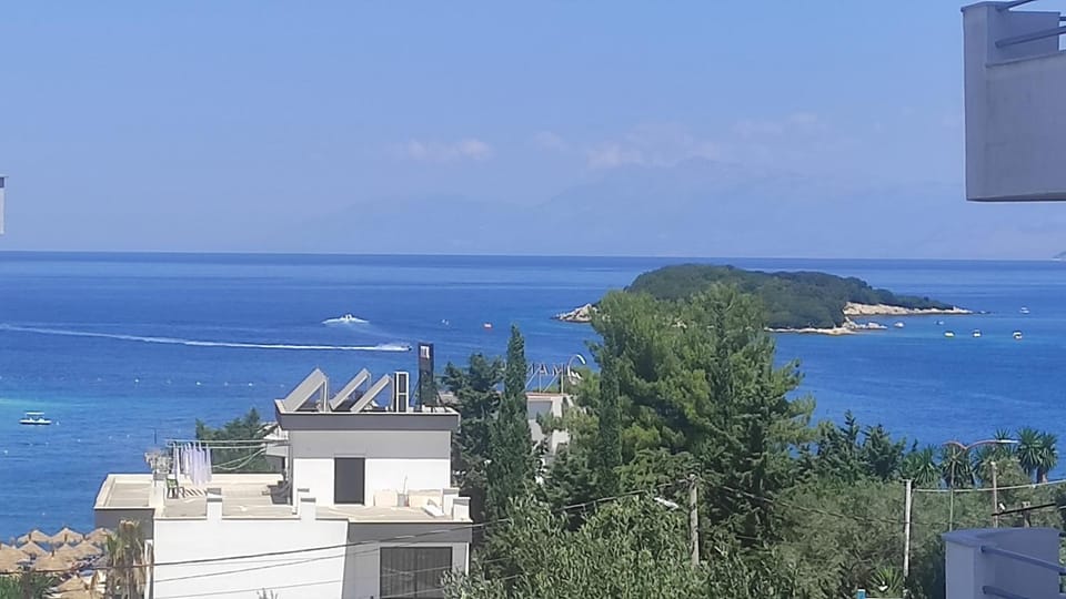 Four Seasons Apartments Apartment in Ksamil