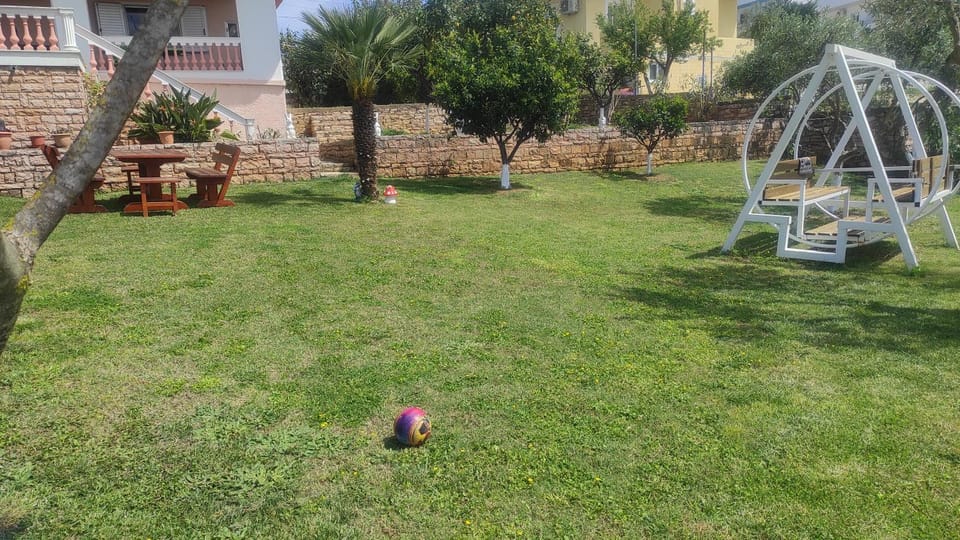 Four Seasons Apartments Apartment in Ksamil