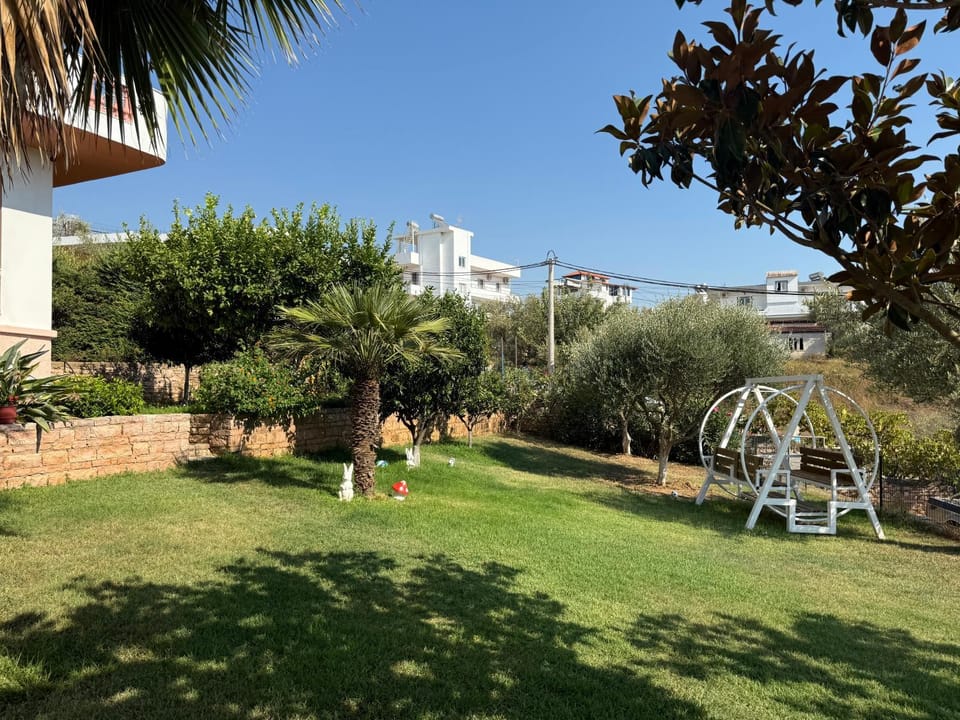 Four Seasons Apartments Apartment in Ksamil