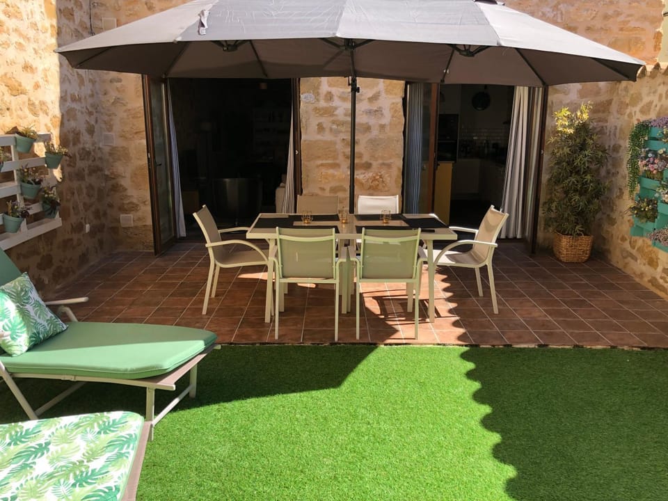 Patio, Balcony/Terrace