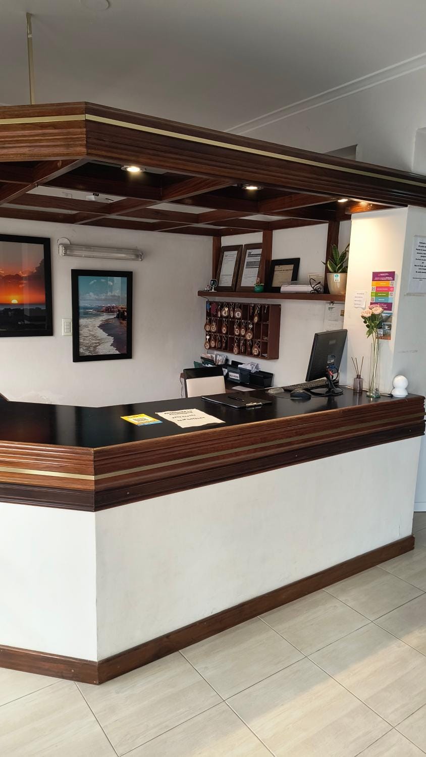 Los mirasoles Hotel in Necochea