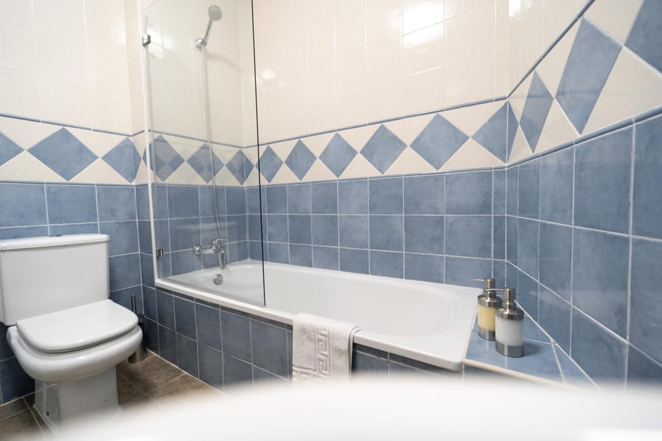 Bathroom, Bath