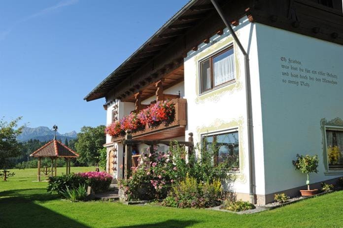 Gästehaus Nigg Bed and Breakfast in Fussen