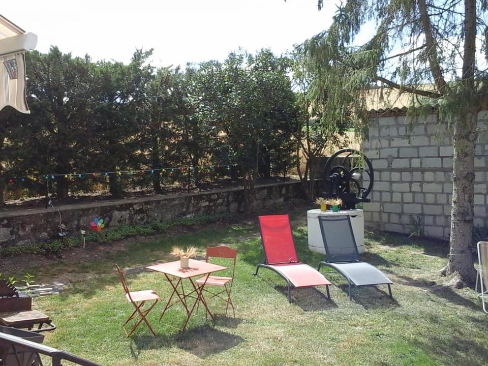 Maison de campagne rénovée avec terrasse et jardin - FR-1-489-363 House in Auvergne-Rhône-Alpes