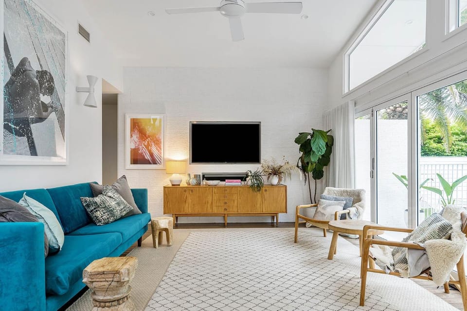 TV and multimedia, Living room, Decorative detail, fireplace