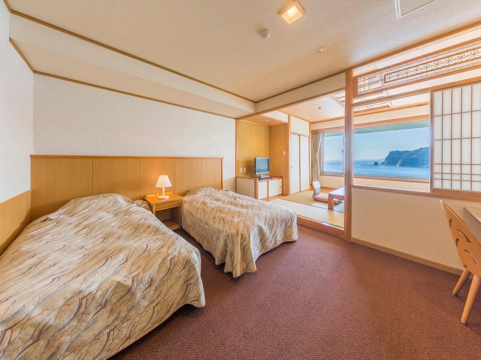 Bed, Photo of the whole room, Sea view