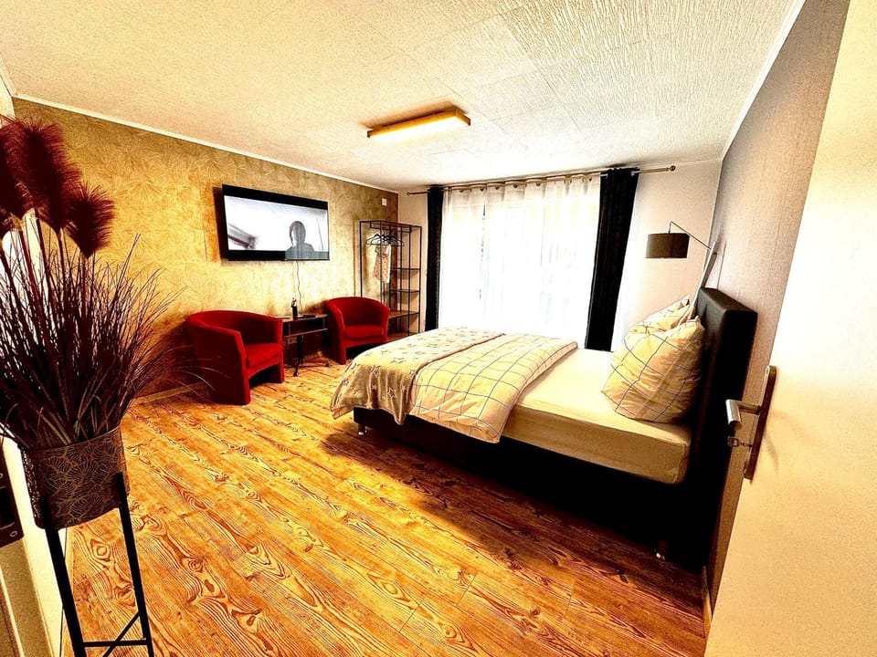 Bed, Photo of the whole room
