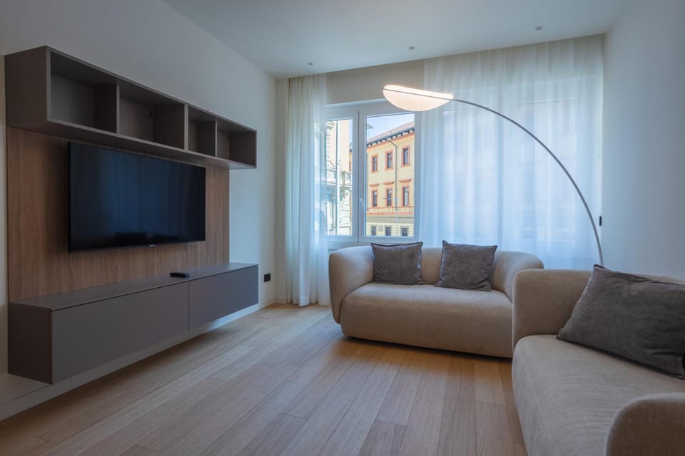 Communal lounge/ TV room, Living room
