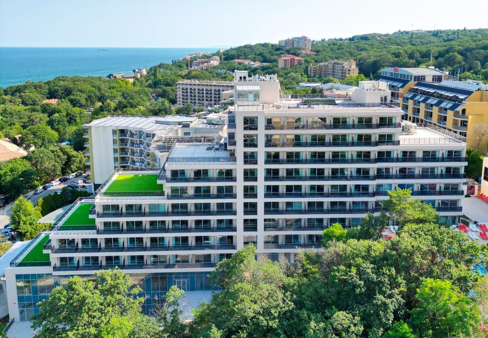 Property building, Bird's eye view