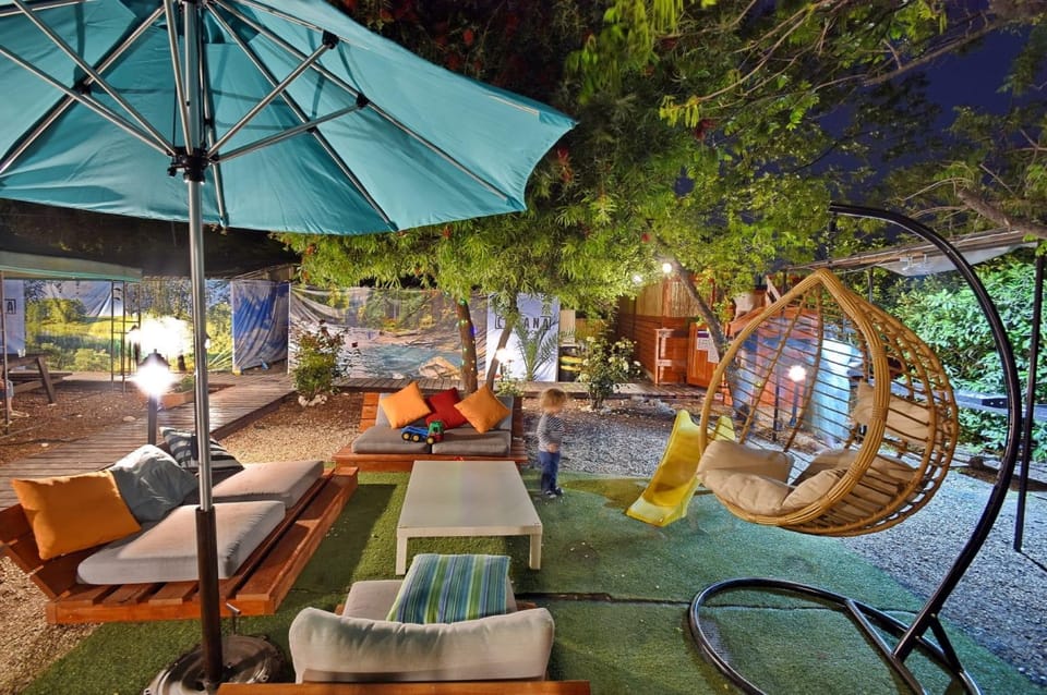 Night, Garden