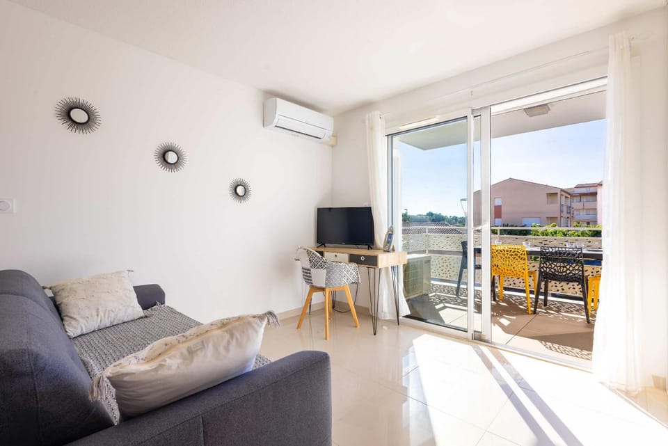Agréable appartement pour 4 personnes à 150m de la plage Apartment in Vias