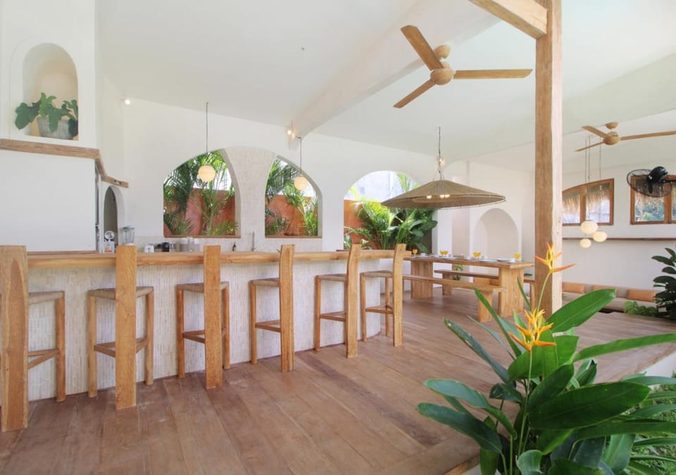 fireplace, kitchen
