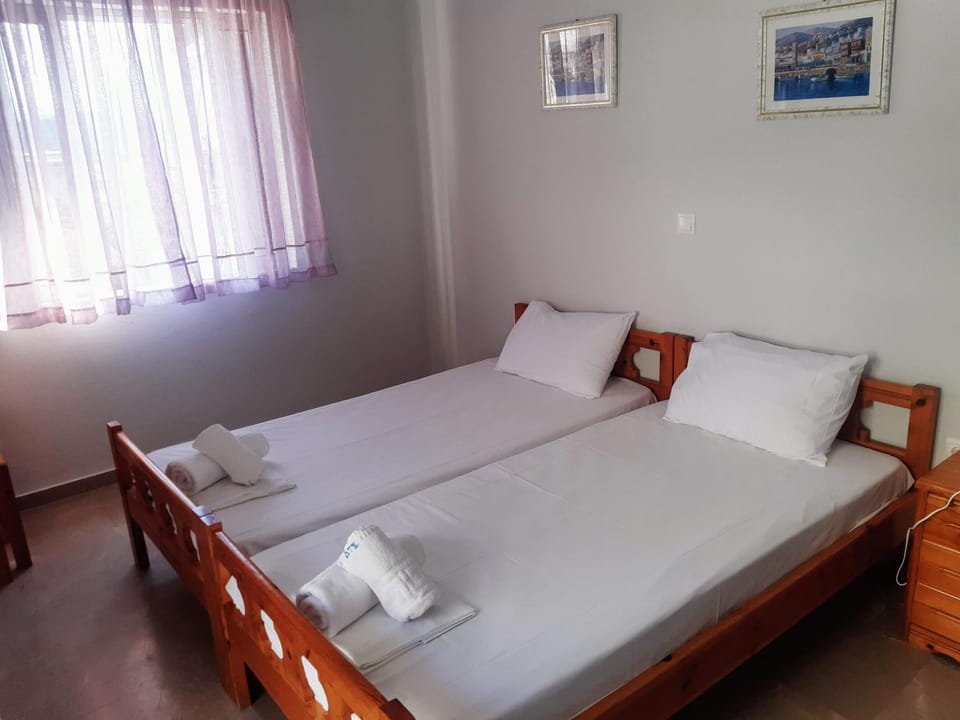 Anna`s Apartments, 2 rooms Apartment in Argolis, Greece